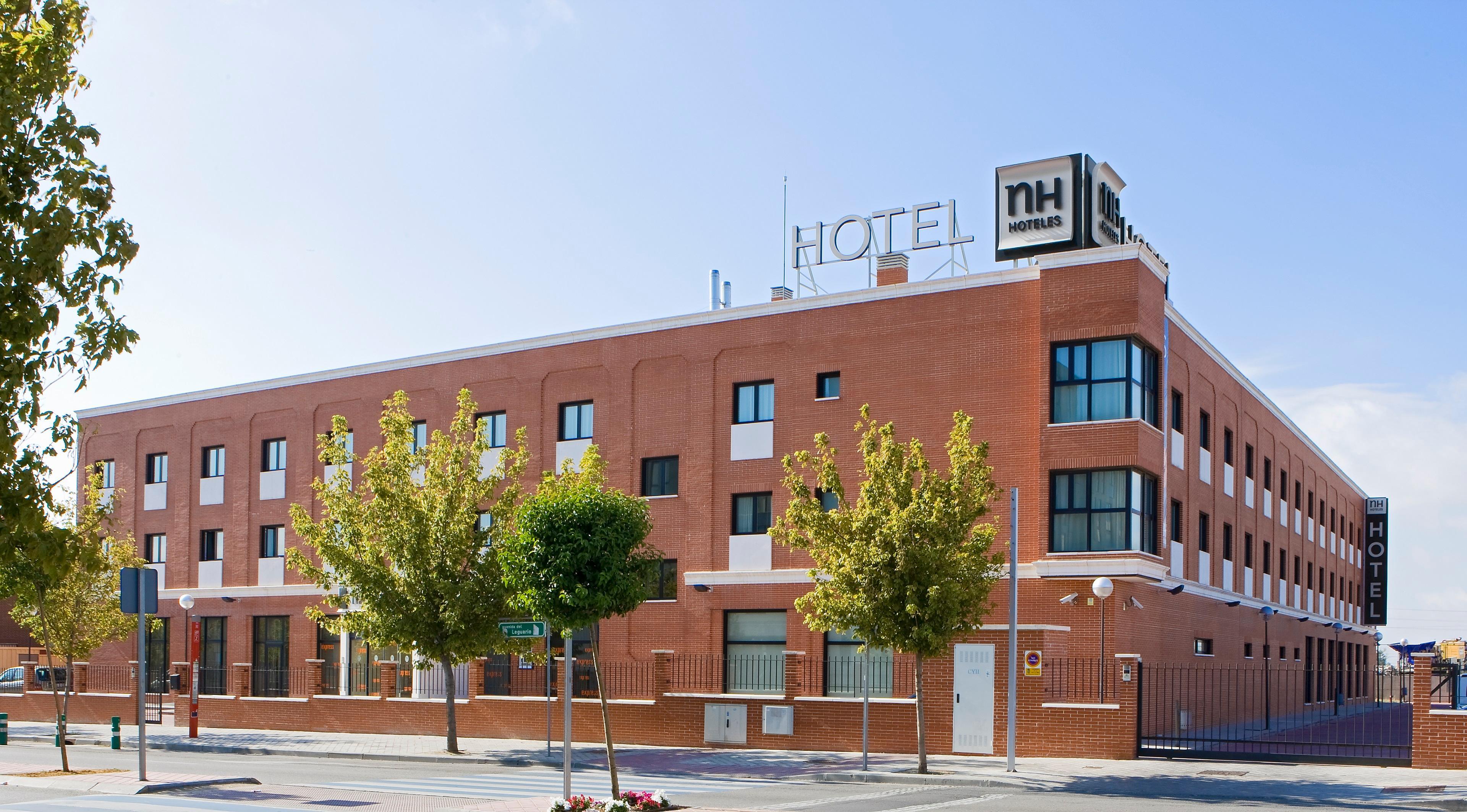 Nh Parla Hotel Exterior photo